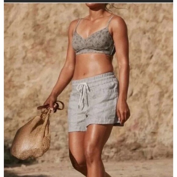 Athleta Cabo Linen Shorts Women 2 Gray Pull-On Cuffed Leg Light Beach Travel - Picture 1 of 10